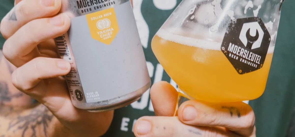 New England IPA in glass – beginner guide to what IPA stands for