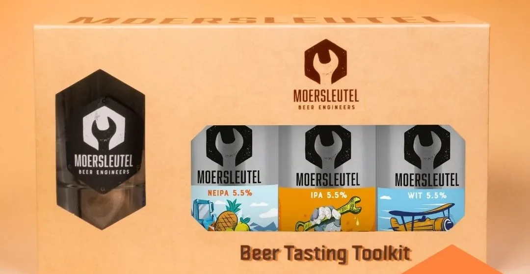Moersleutel 3-pack gift set with 330ml light craft beers and a tasting glass